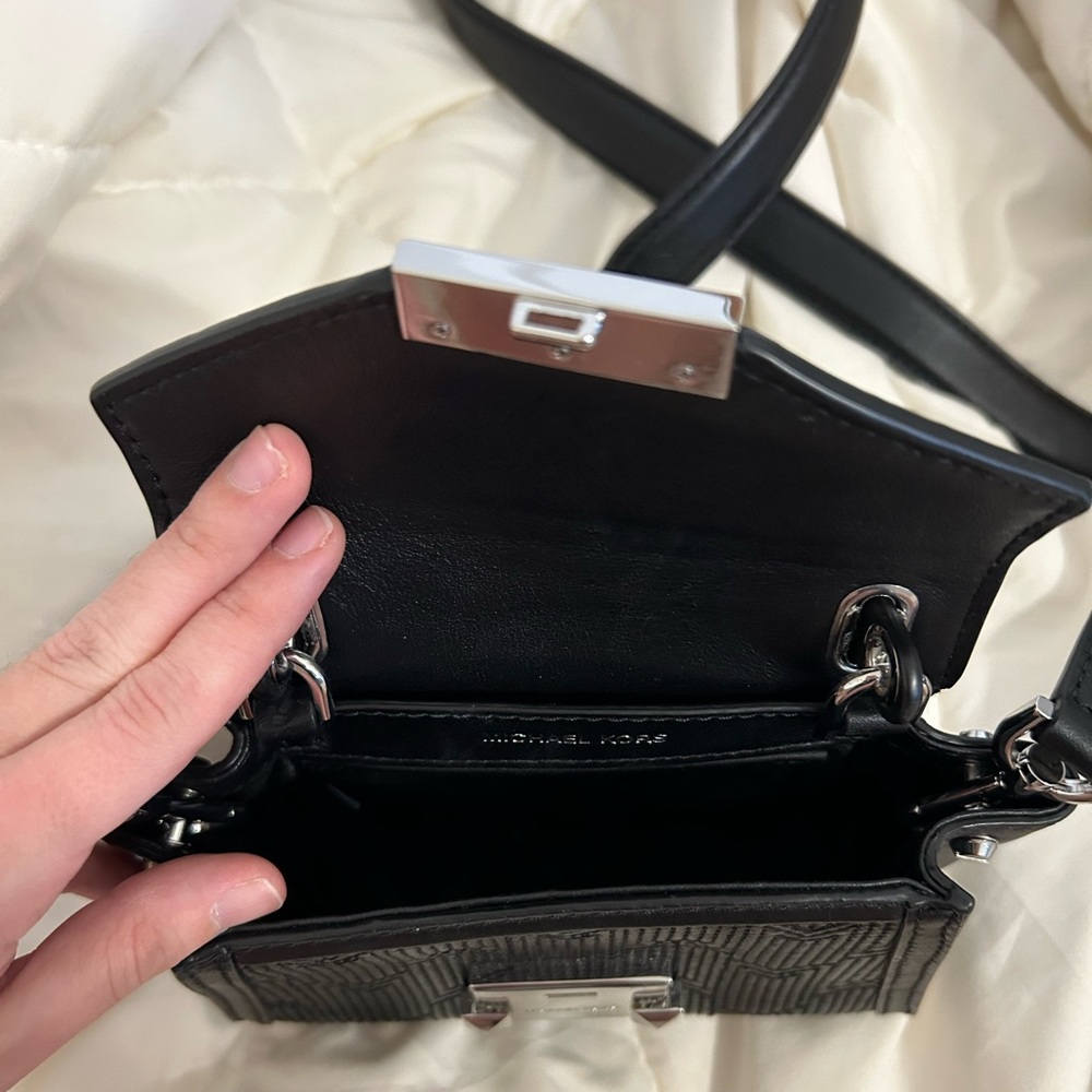 Michael Kors black purse - Picture 3 of 3